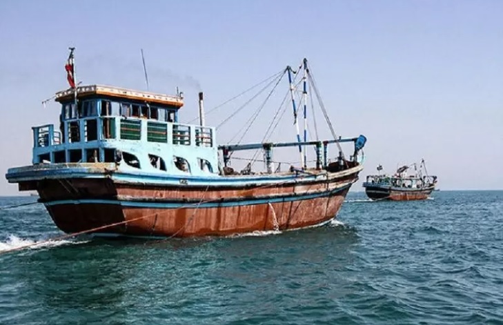 توقیف محموله لوازم خانگی قاچاق در آب‌های شمال خلیج فارس